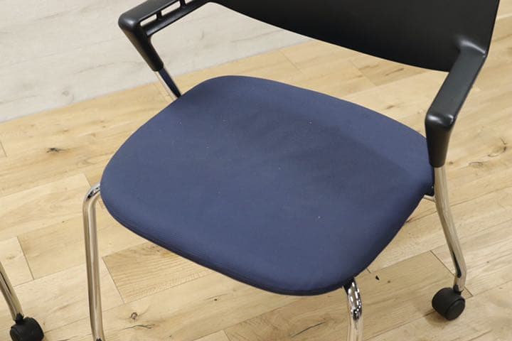 GMEH64E○Vitra / ヴィトラ スタッキングチェア 2脚セット 北欧