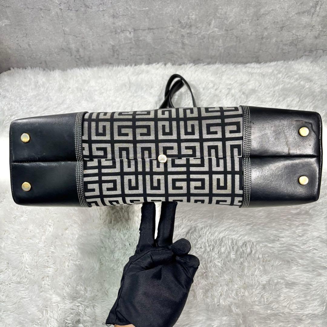 ジバンシー A4 トートバッグ 4g 白 金 金具 キャンバス 総柄 レザー