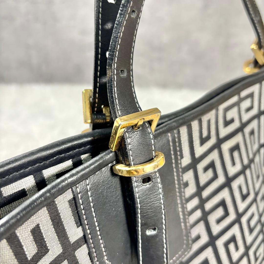 ジバンシー A4 トートバッグ 4g 白 金 金具 キャンバス 総柄 レザー