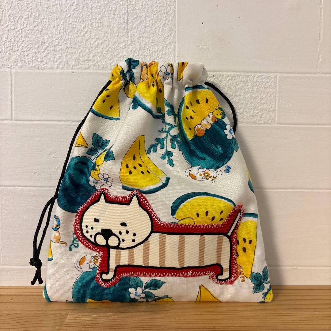 感謝価格　SALE 猫柄　巾着　おやつ入れ　小物入れ　人気　ハンドメイド