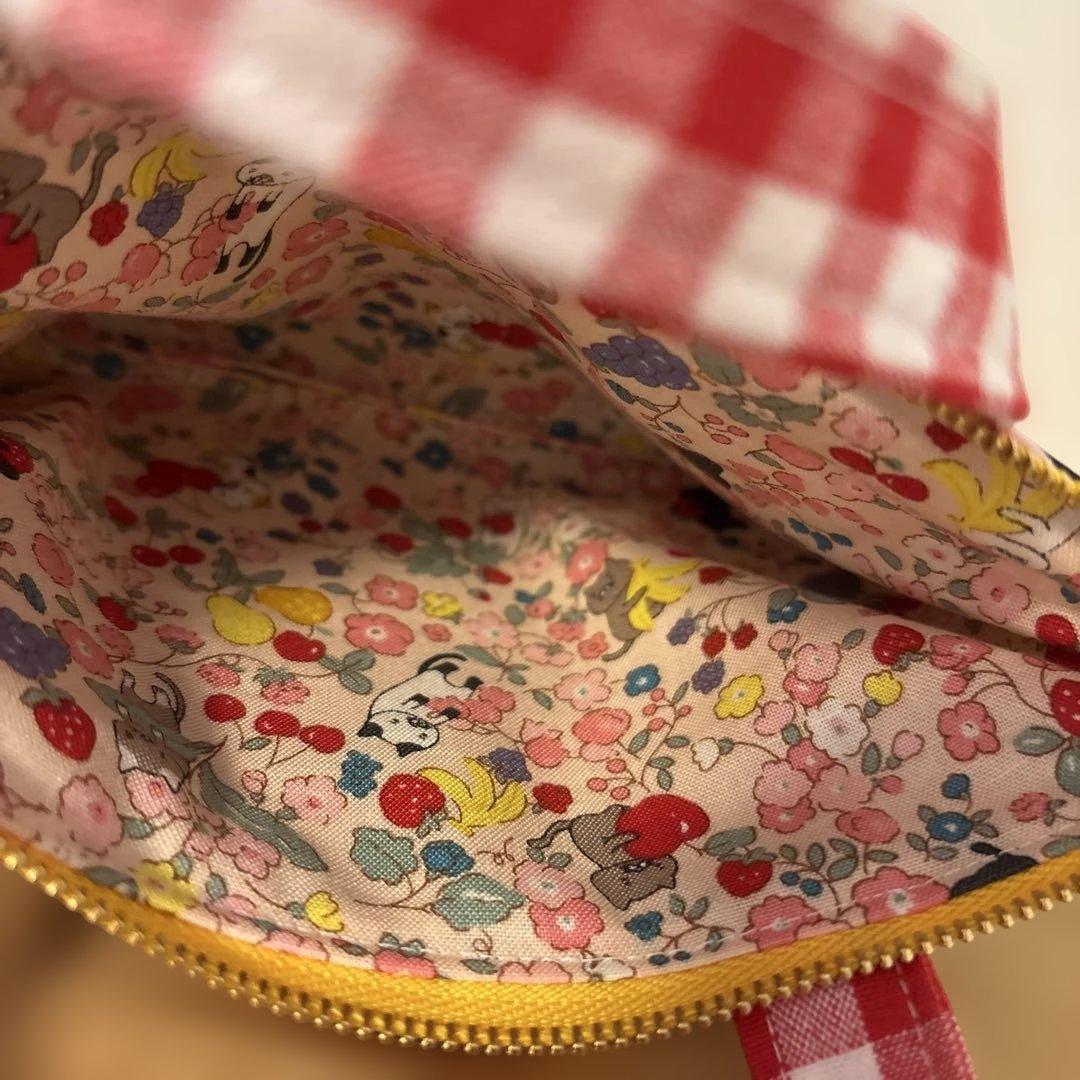 感謝価格　SALE 猫柄　巾着　おやつ入れ　小物入れ　人気　ハンドメイド