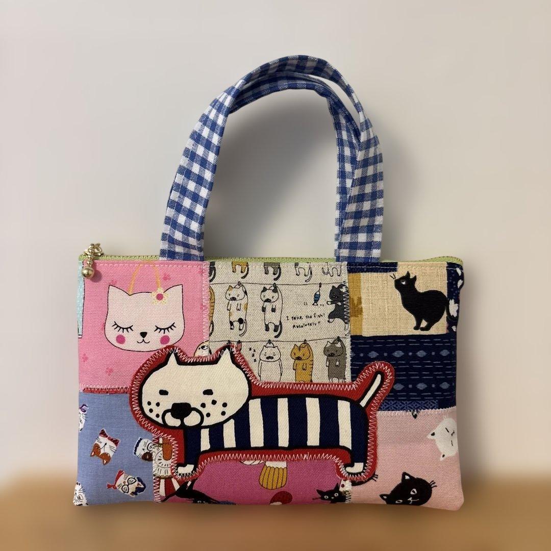 感謝価格　SALE 猫柄　巾着　おやつ入れ　小物入れ　人気　ハンドメイド