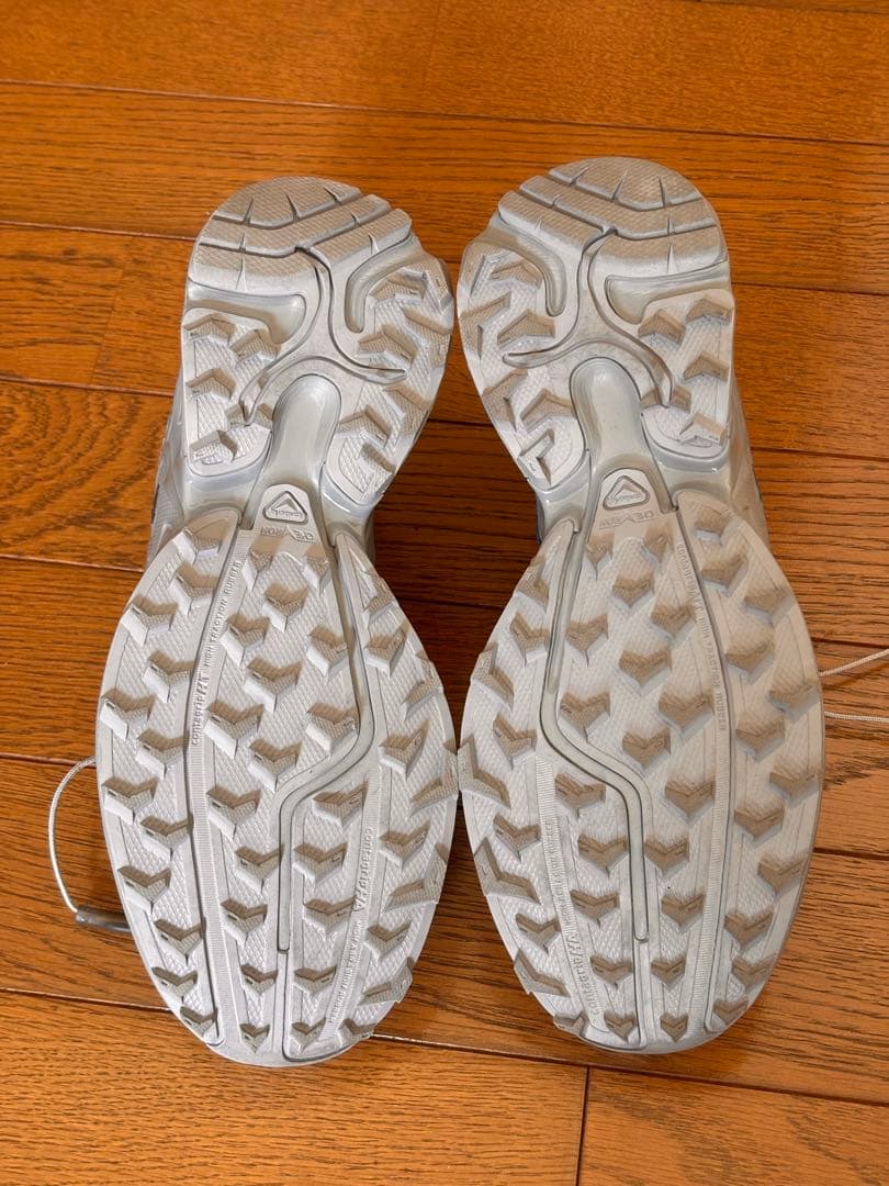 靴 SALOMON XT-WHISPER VOID