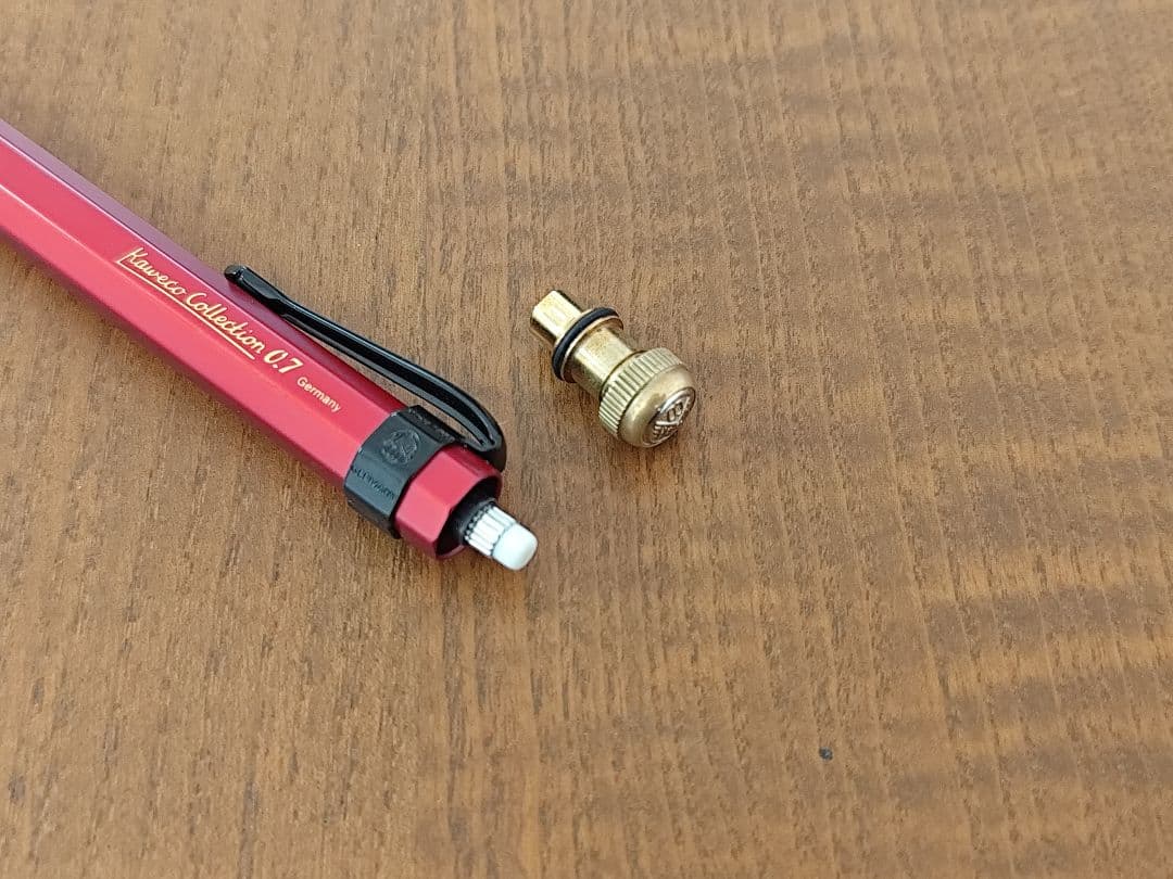 カヴェコスペシャルレッド 0.7㎜　　検索　野原工芸　工房楔　s20