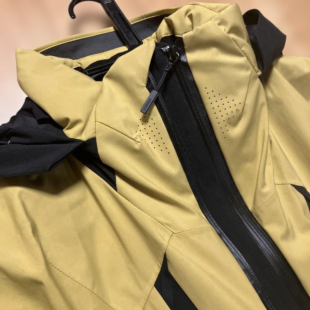 スキーウェア 上下セット 黒と黄色