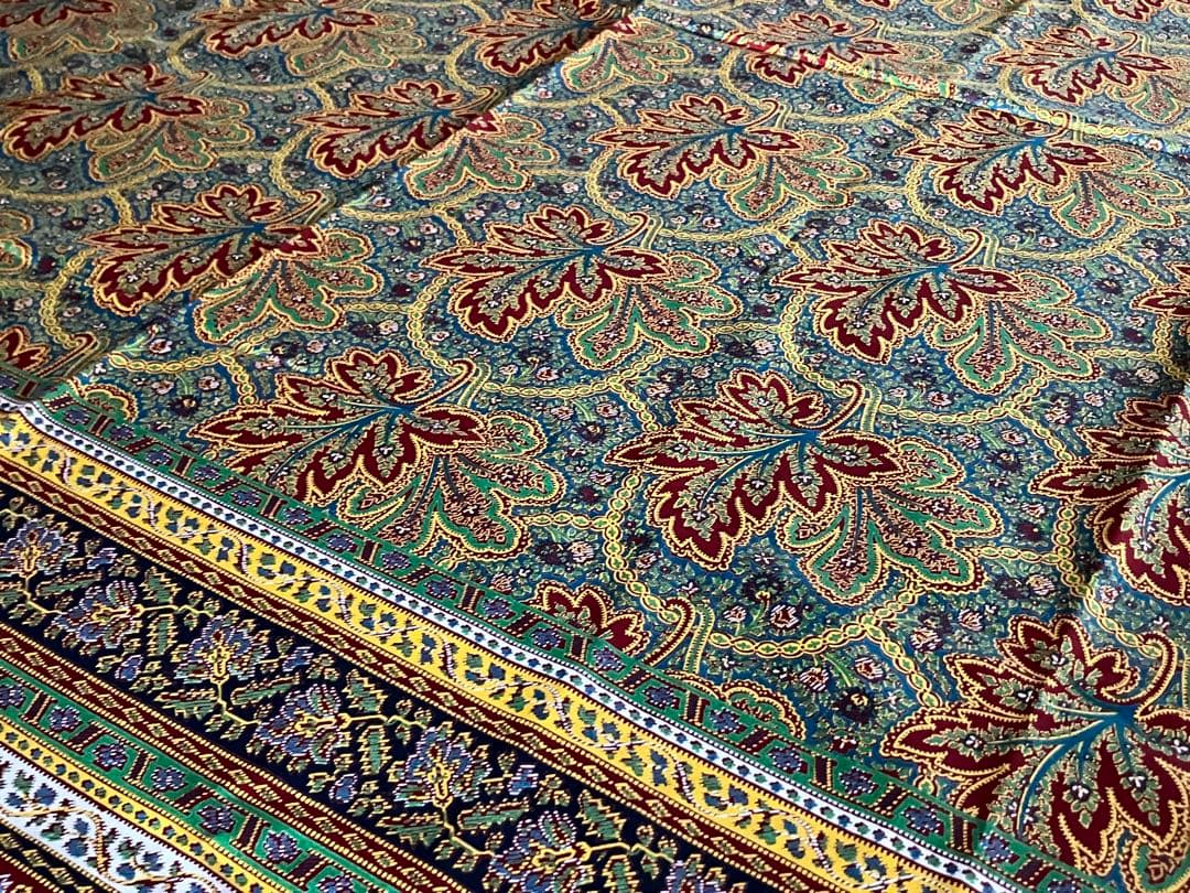 フランス　beauville ボーヴィレのテーブルクロス（145✕145）