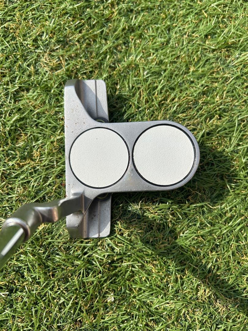 ゴルフ　パター　オデッセイ　2ball