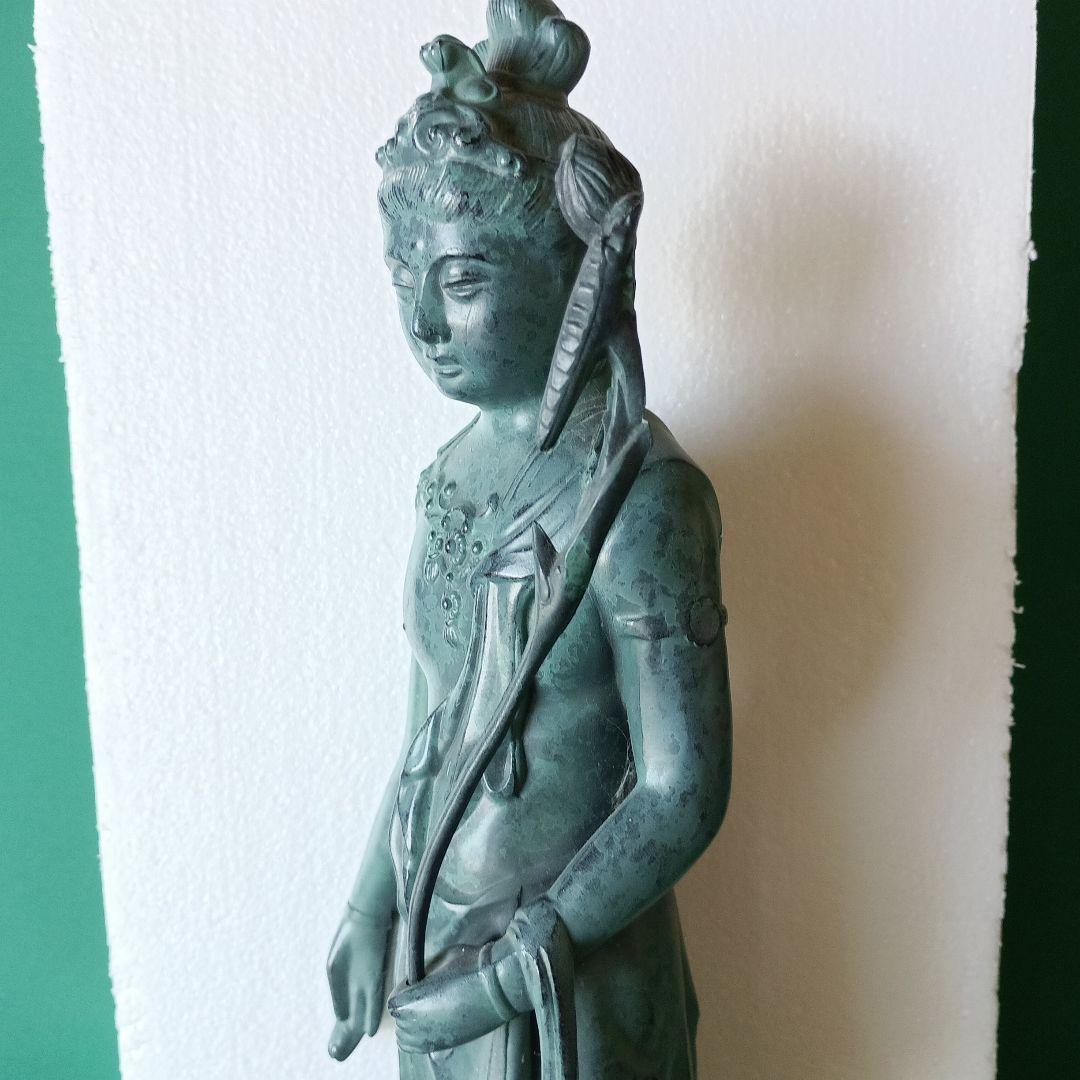 高村光雲作青銅製 観音像 蓮の花を持つ彫刻