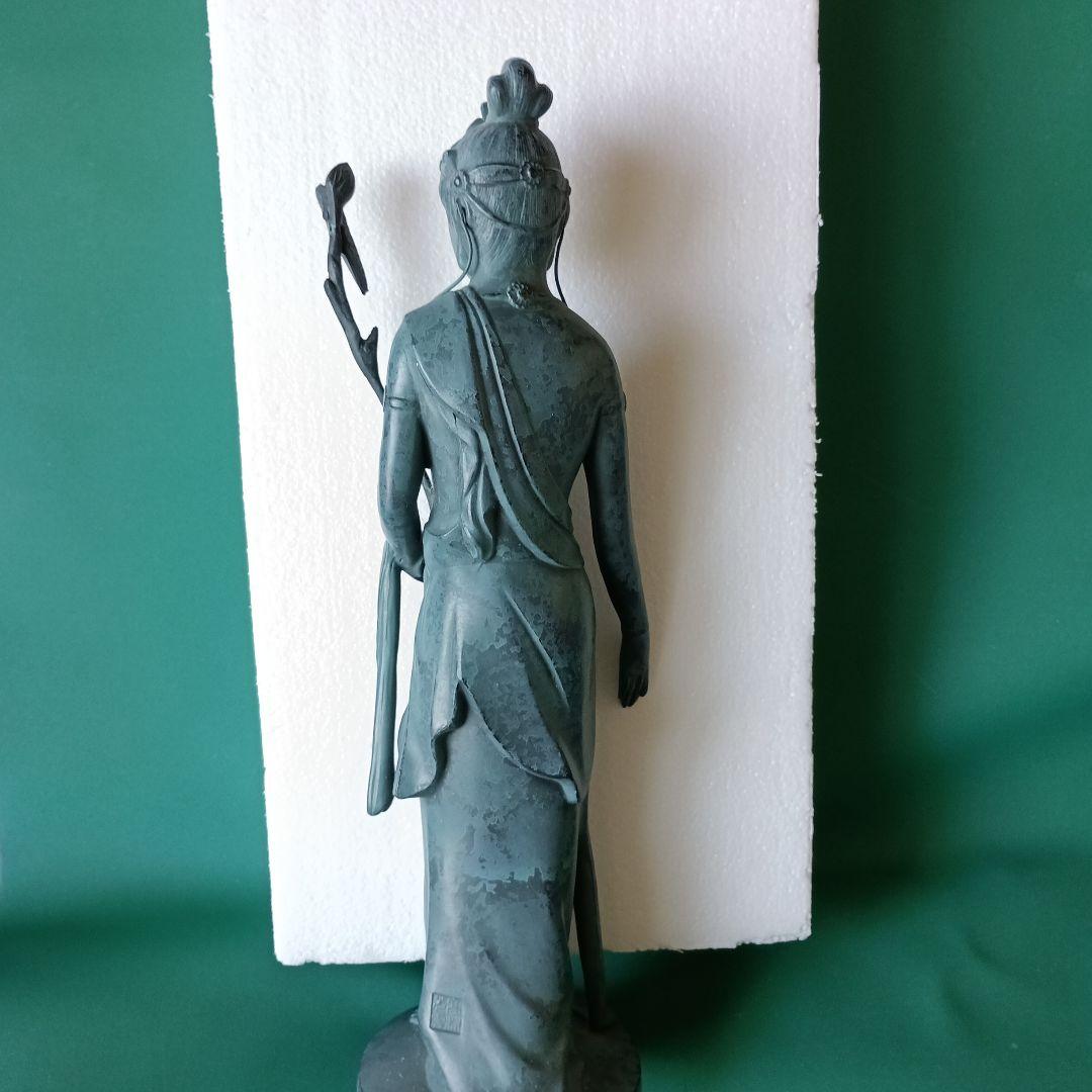 高村光雲作青銅製 観音像 蓮の花を持つ彫刻