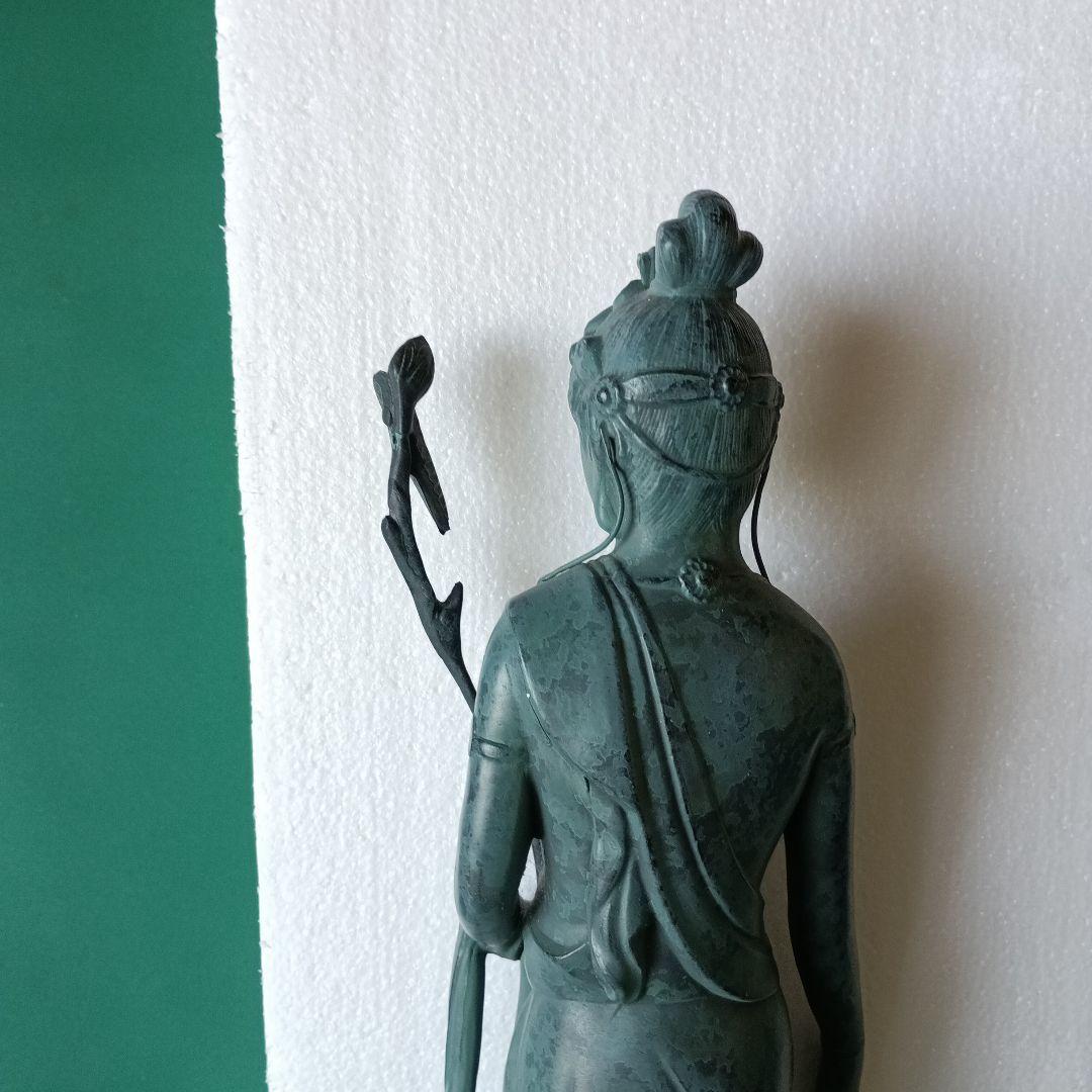 高村光雲作青銅製 観音像 蓮の花を持つ彫刻