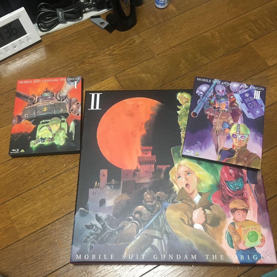 ブルーレイ初回限定版の機動戦士ガンダム THE ORIGHNI・II・III