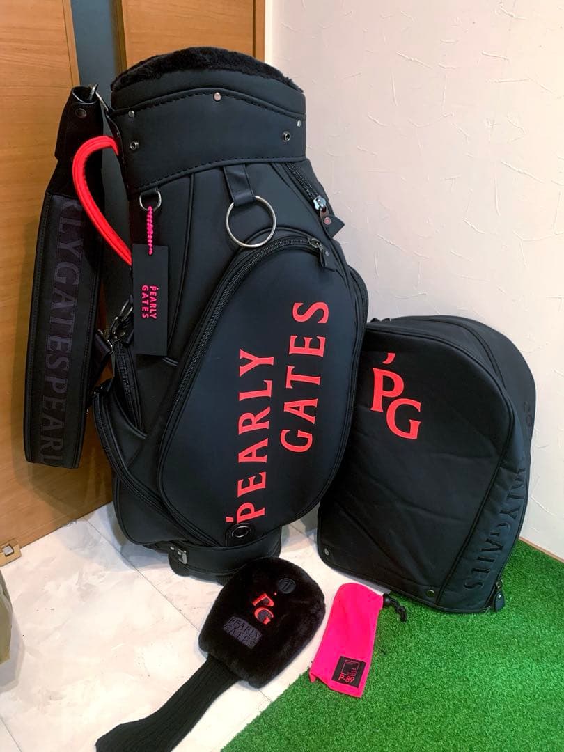 希少　即完売　パーリーゲイツ　TWICE 限定　キャディバッグ　ヘッドカバー付き