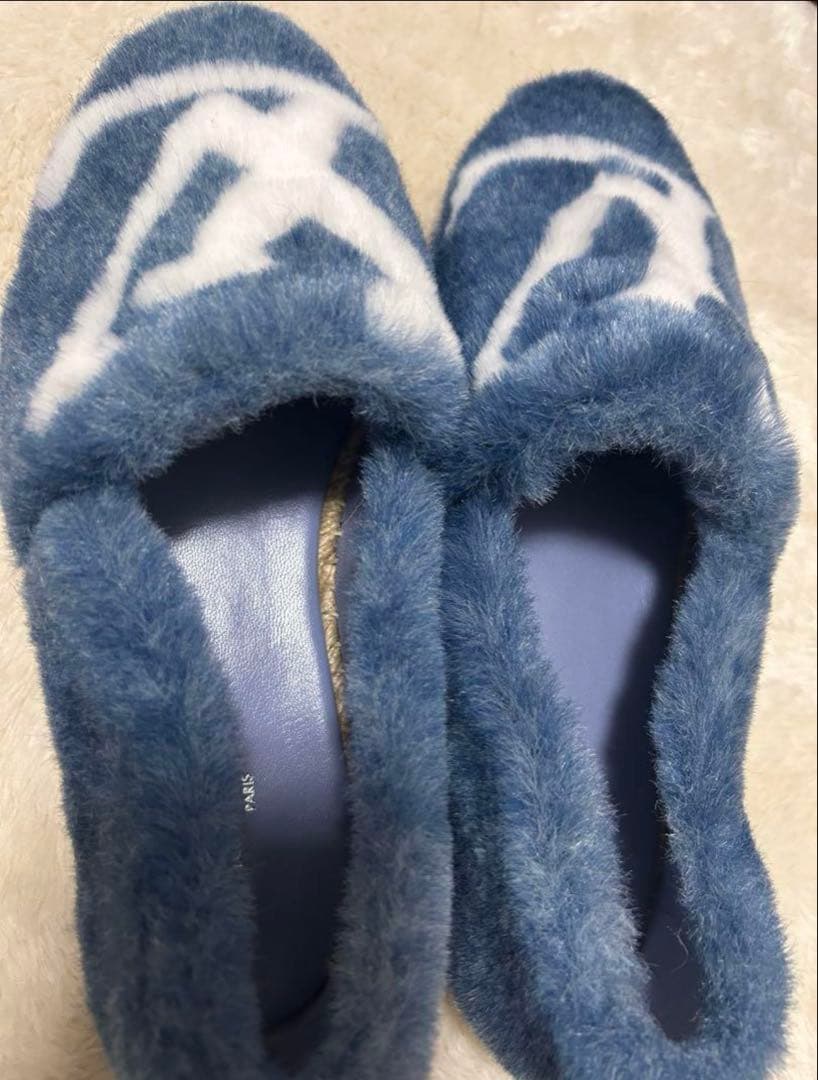LOUIS VUITTON ファー スリッパ 青