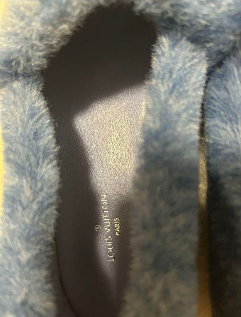 LOUIS VUITTON ファー スリッパ 青