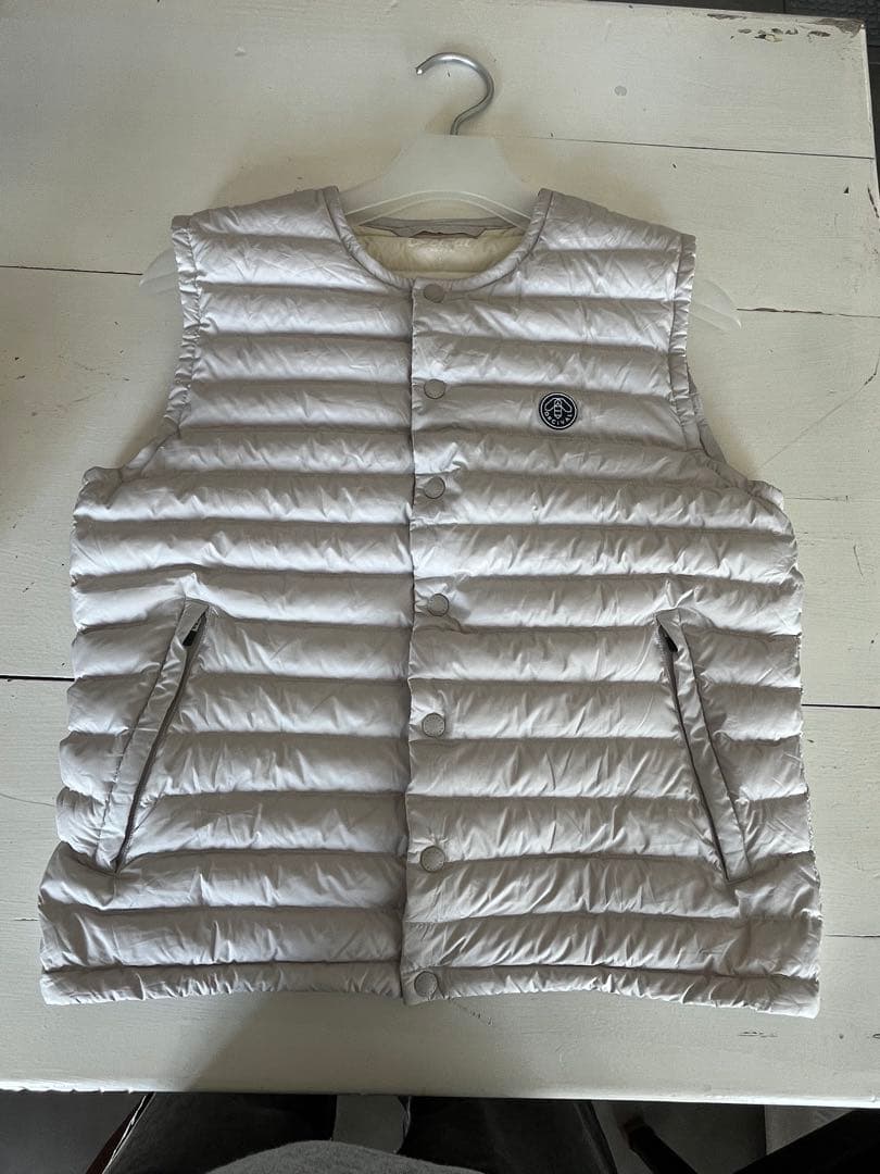 Orcival ライトウェイトタフタダウンベスト（パッカブル）