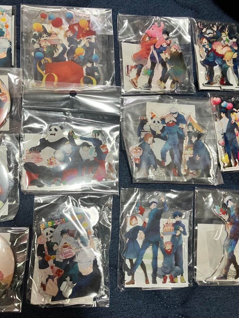 呪術廻戦 MAPPA バースデー アクリルフィギュア 缶バッジ