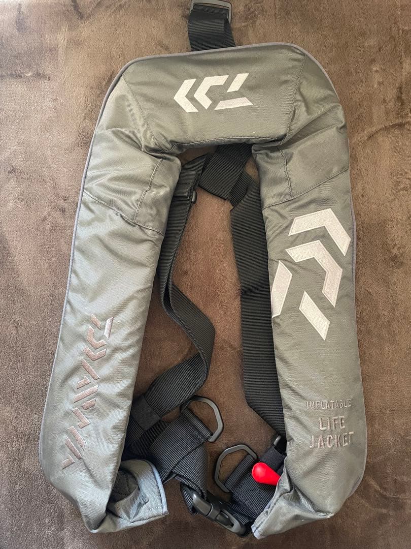 ダイワ　Daiwa オートインフレータブルライフジャケット　2個ＳＥＴ