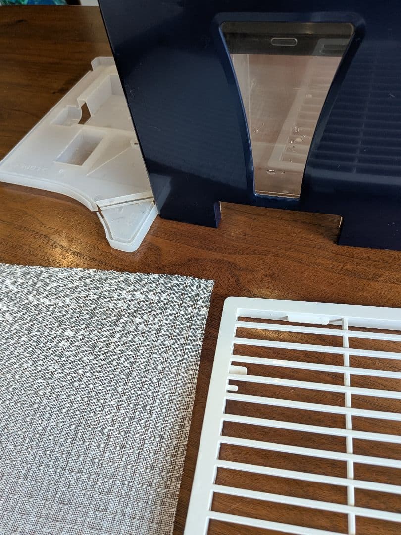 ト*イ様 コロナ 除湿機 CD-H1016 2016年製