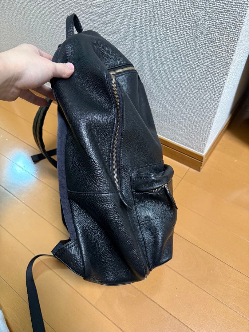 ペッレモルビダ バックパック 黒 レザーリュック