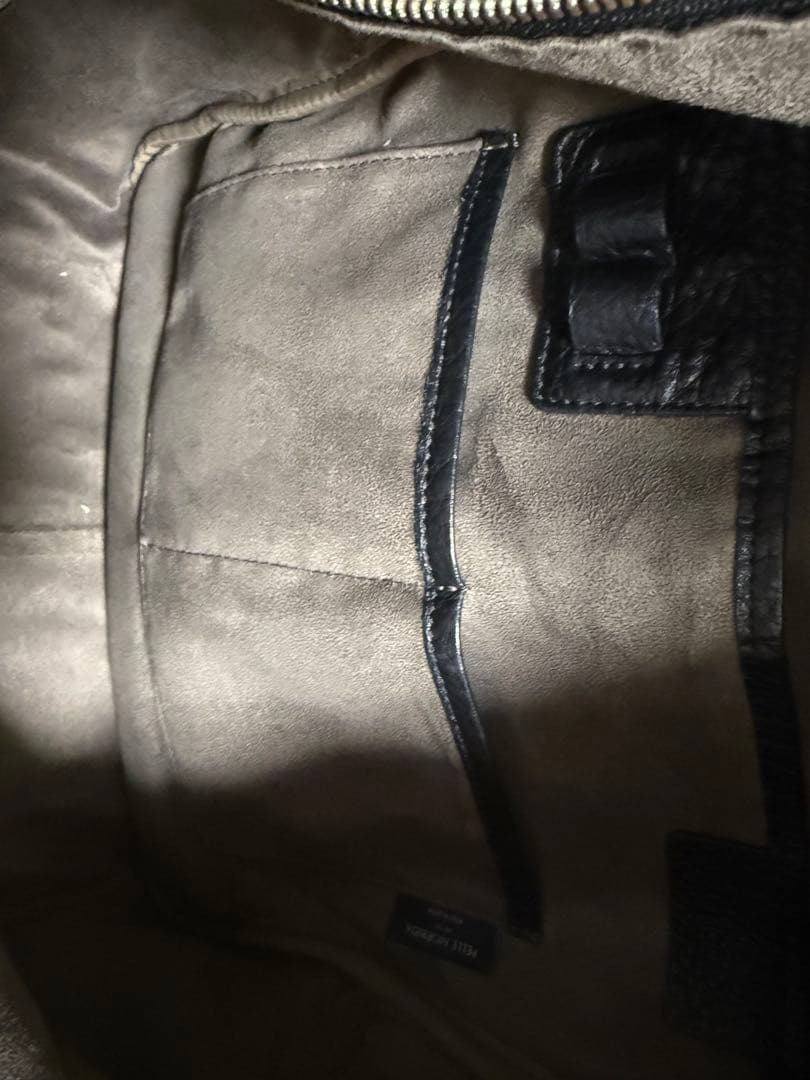 ペッレモルビダ バックパック 黒 レザーリュック