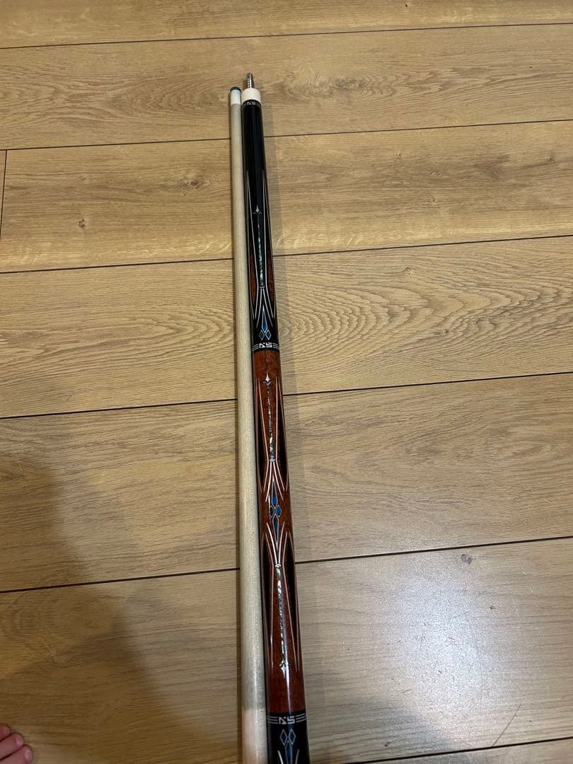 ビリヤード　アーチベンツキュー