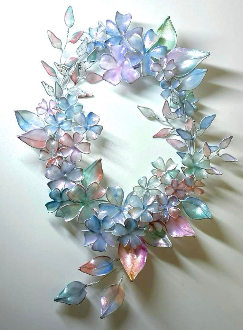 大きなオーロラフラワーリース　ワイヤークラフト　ディップアート　壁飾り　アート