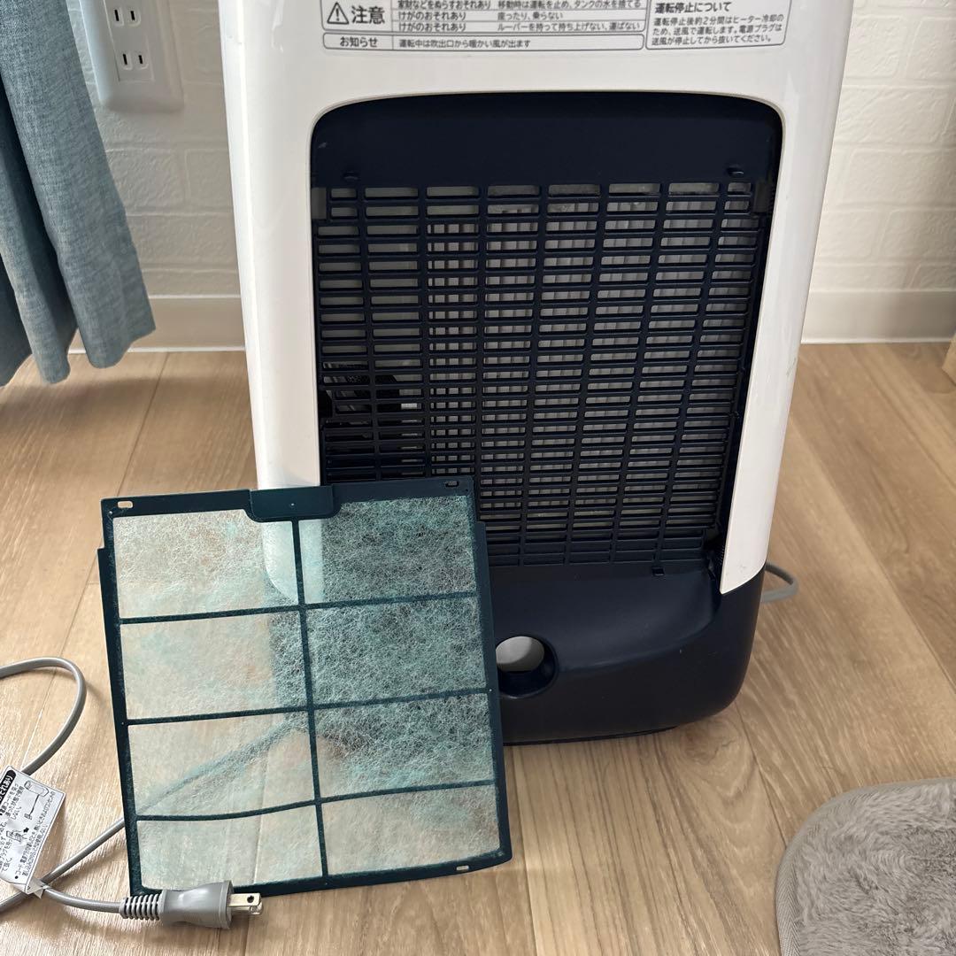 日立　除湿機　23年製