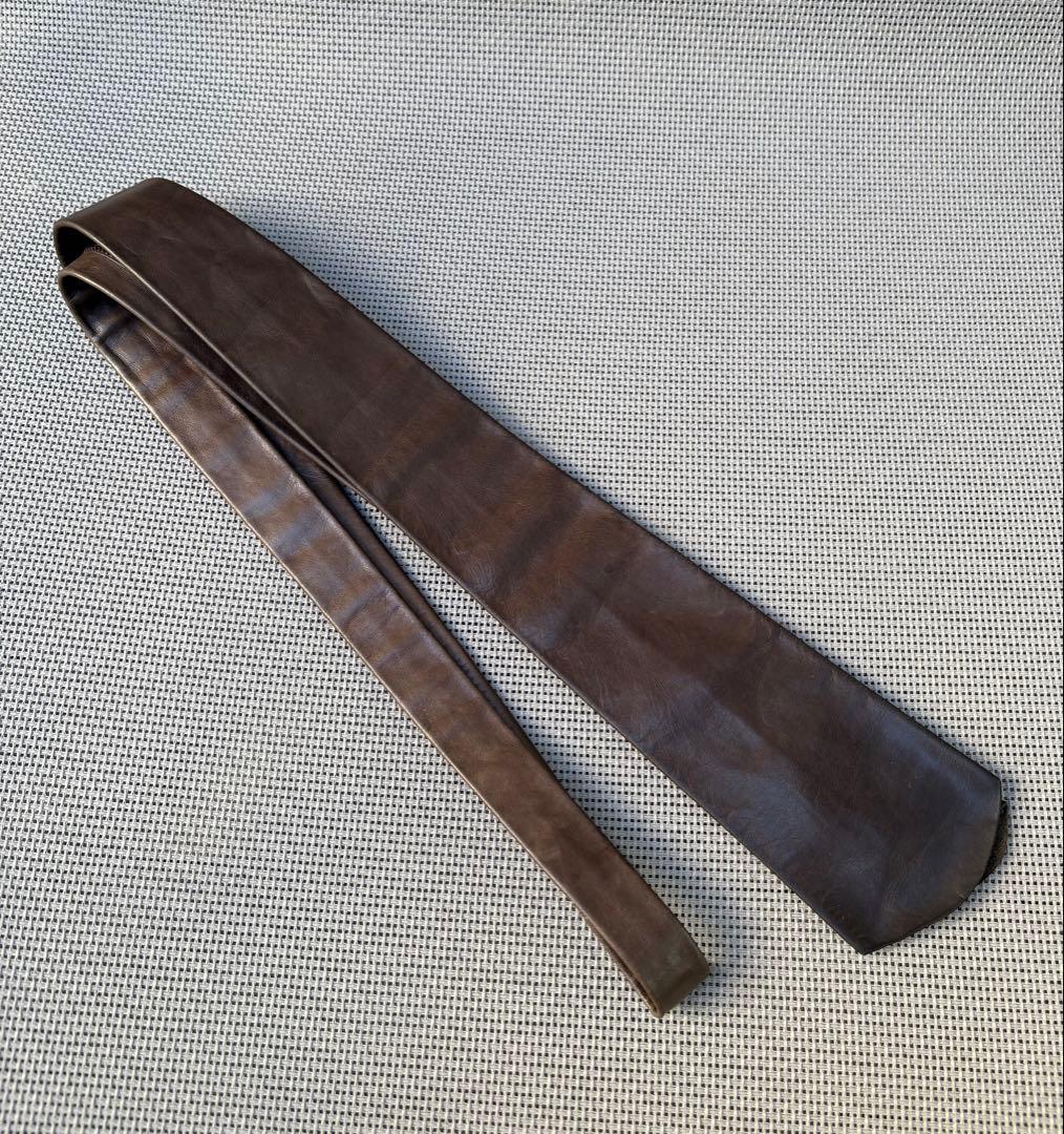 希少 PRADA プラダ　ダークブラウン レザー ナロー ネクタイ 本革