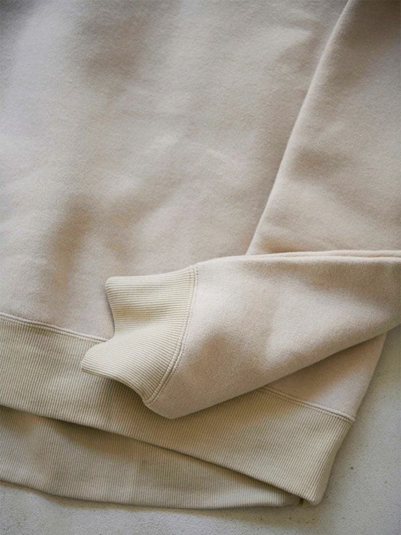 ハグオーワー 裏起毛ドロップショルダートレーナー ミルクティー 新品