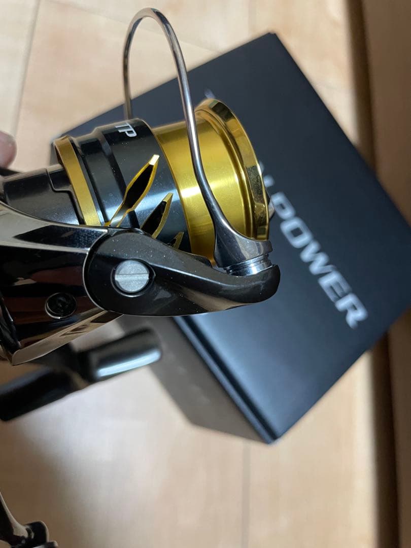 リール SHIMANO 20TWIN POWER C2000S