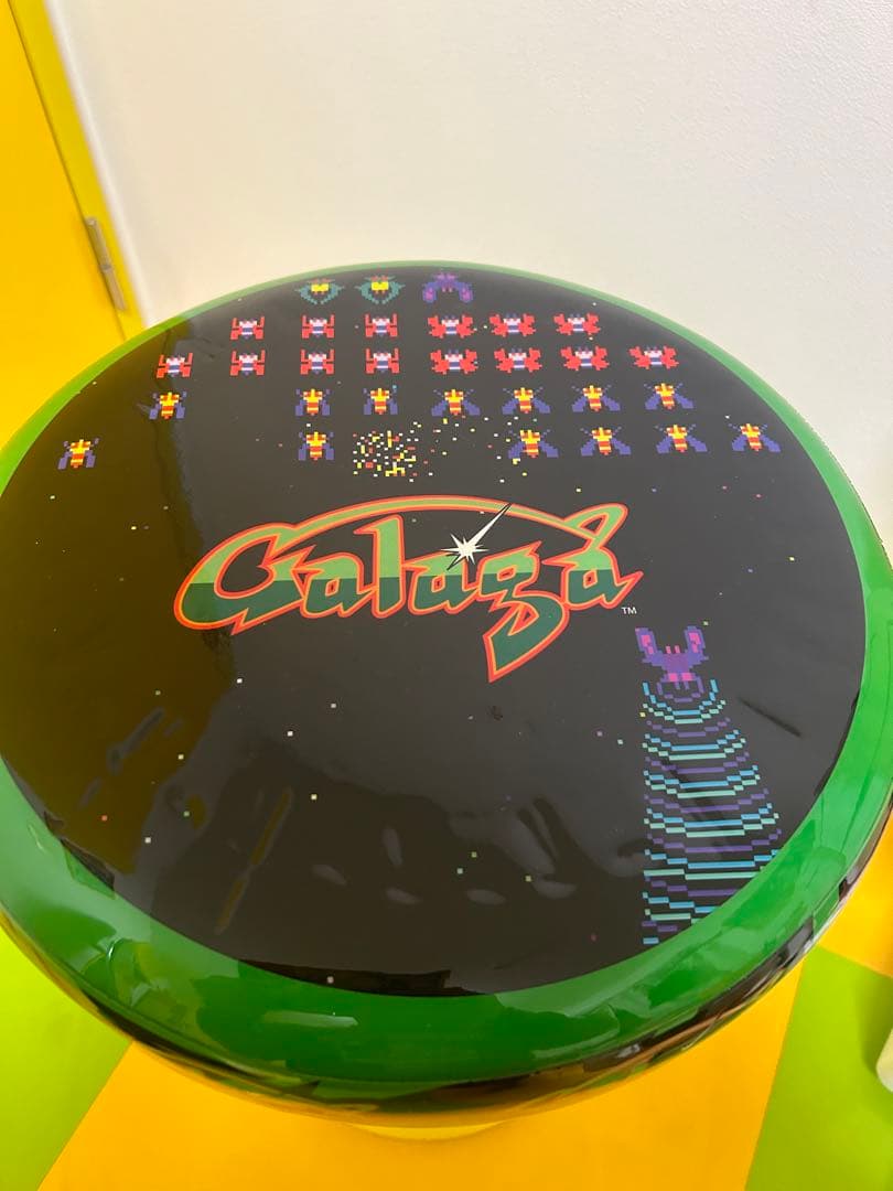 非売品　レトロゲーム　ギャラガの座面　椅子　チェア　ナムコ　ゲームセンター