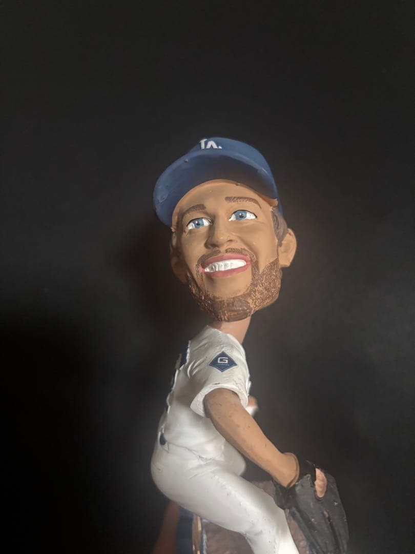 【値下げ】カーショウ　3000奪三振達成記念ボブルヘッド　ジャース