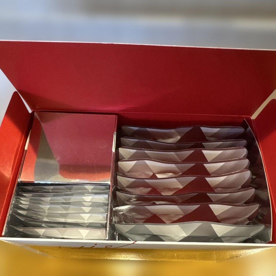 【正規品】エニシーグローパック 8回分　専用スパチュラ付