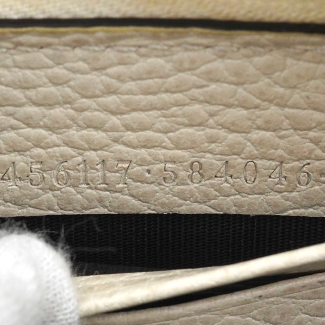 ✨未使用に近い✨　GUCCI長財布　マーモント　エンボスロゴ　ラウンドファスナー