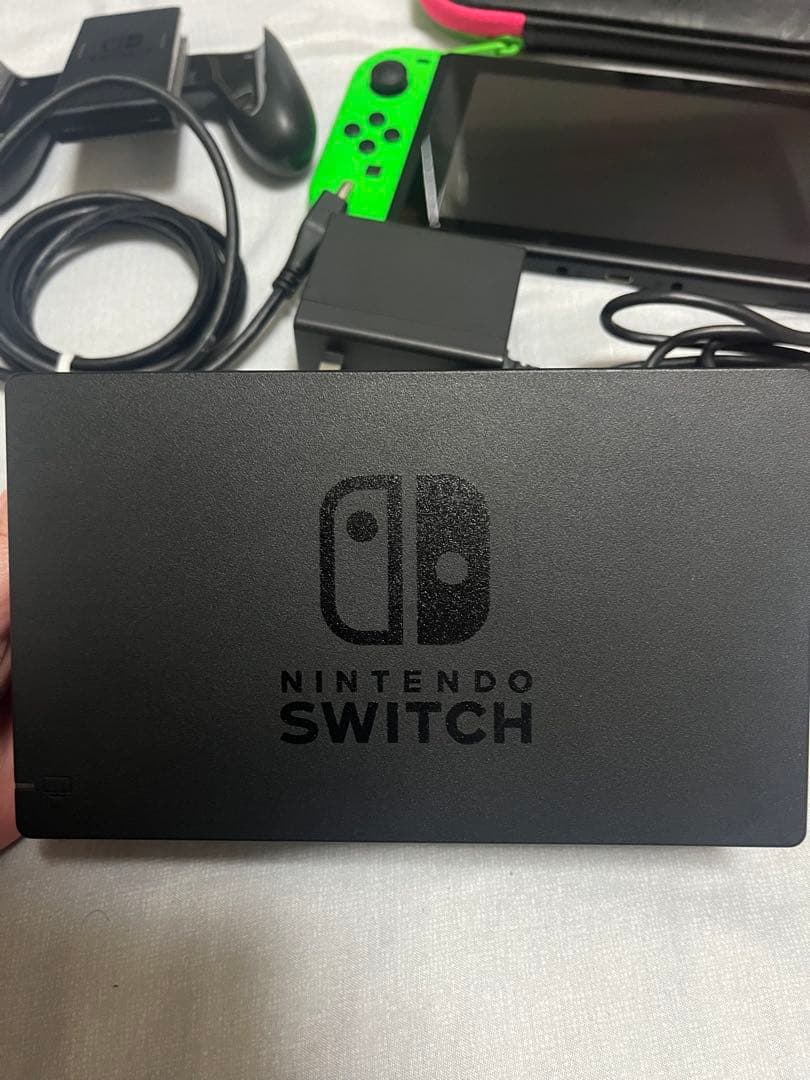 Nintendo Switch 本体　スプラトゥーン2モデル　グリーン/ピンク
