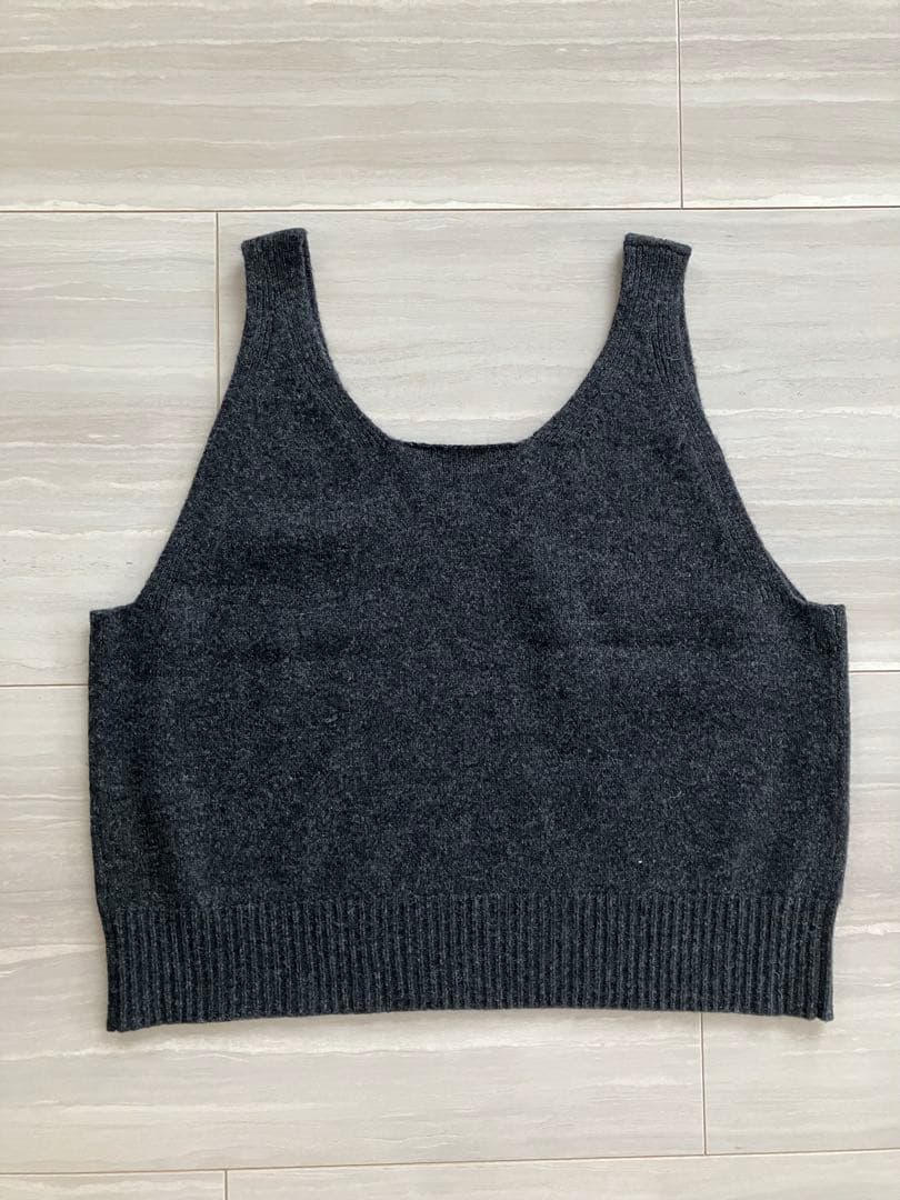 【今期発売中⭐︎新品】LE GLAZIK Vネックニットベスト　Bshop