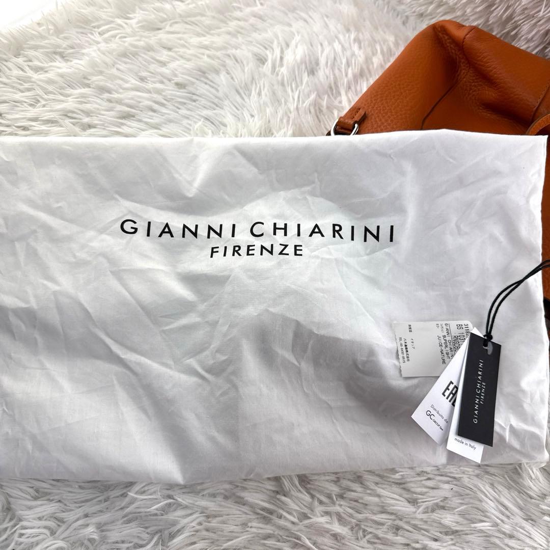 未使用品✨ジャンニ キアリーニ トートバッグ SUPERLIGHT Ｍ 本革