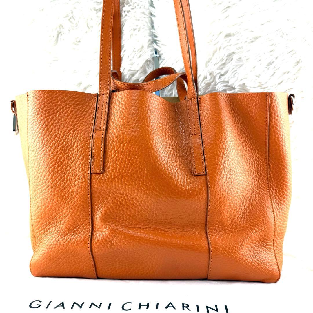 未使用品✨ジャンニ キアリーニ トートバッグ SUPERLIGHT Ｍ 本革
