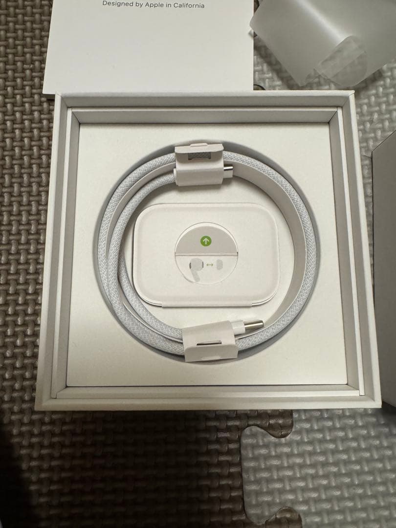 AirPods Pro 第2世代　TYPE C充電ケーブル未使用　ケース付き