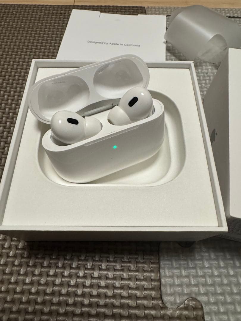 AirPods Pro 第2世代　TYPE C充電ケーブル未使用　ケース付き