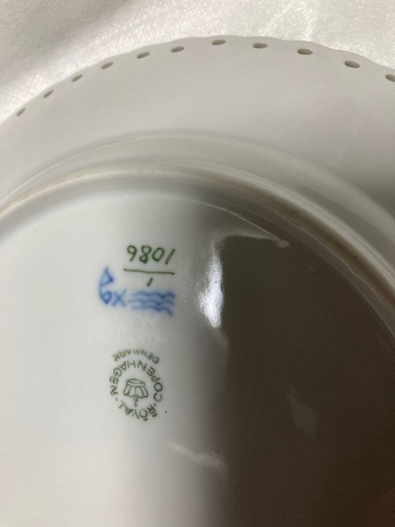 【値下げしました】ロイヤルコペンハーゲン　フルレース　19cmディナープレート