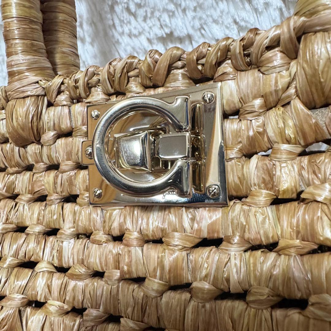 【未使用級】サルヴァトーレフェラガモ Studio Box bag ガンチーニ