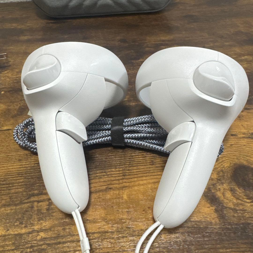 美品　  Quest 2 128GB VRヘッドセット　②