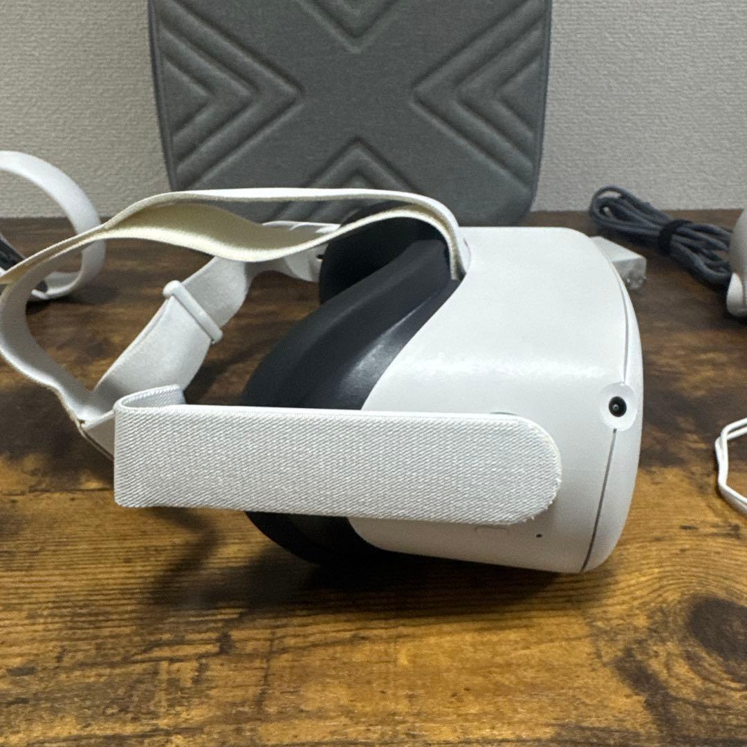 美品　  Quest 2 128GB VRヘッドセット　②