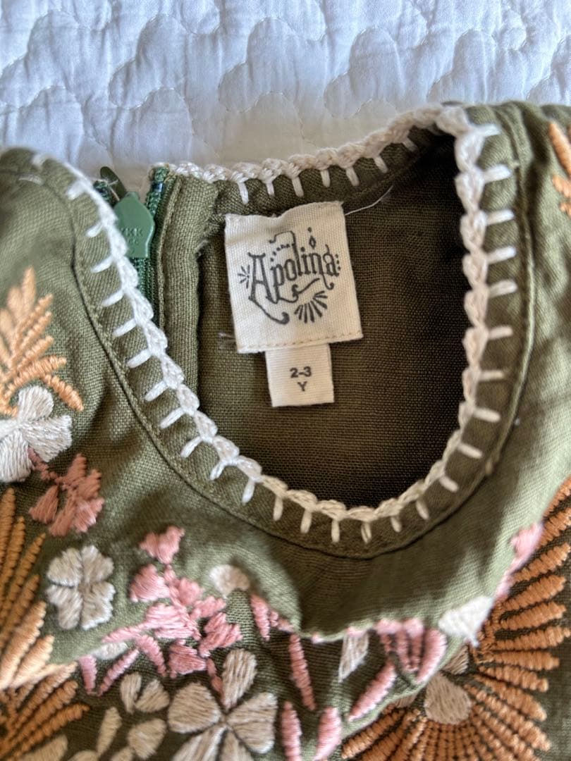 アポリナ ワンピース 2-3y