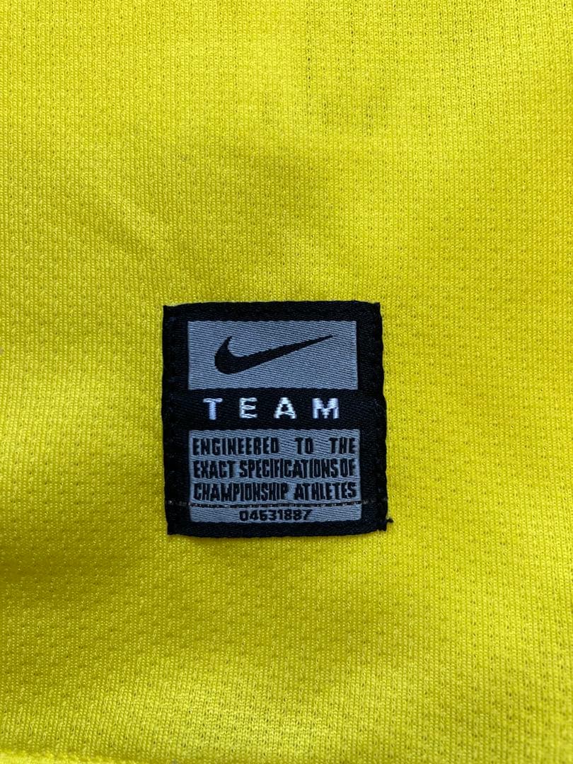 正規品　FCバルセロナ メッシ 10番 ユニフォーム　イニエスタのサイン付き