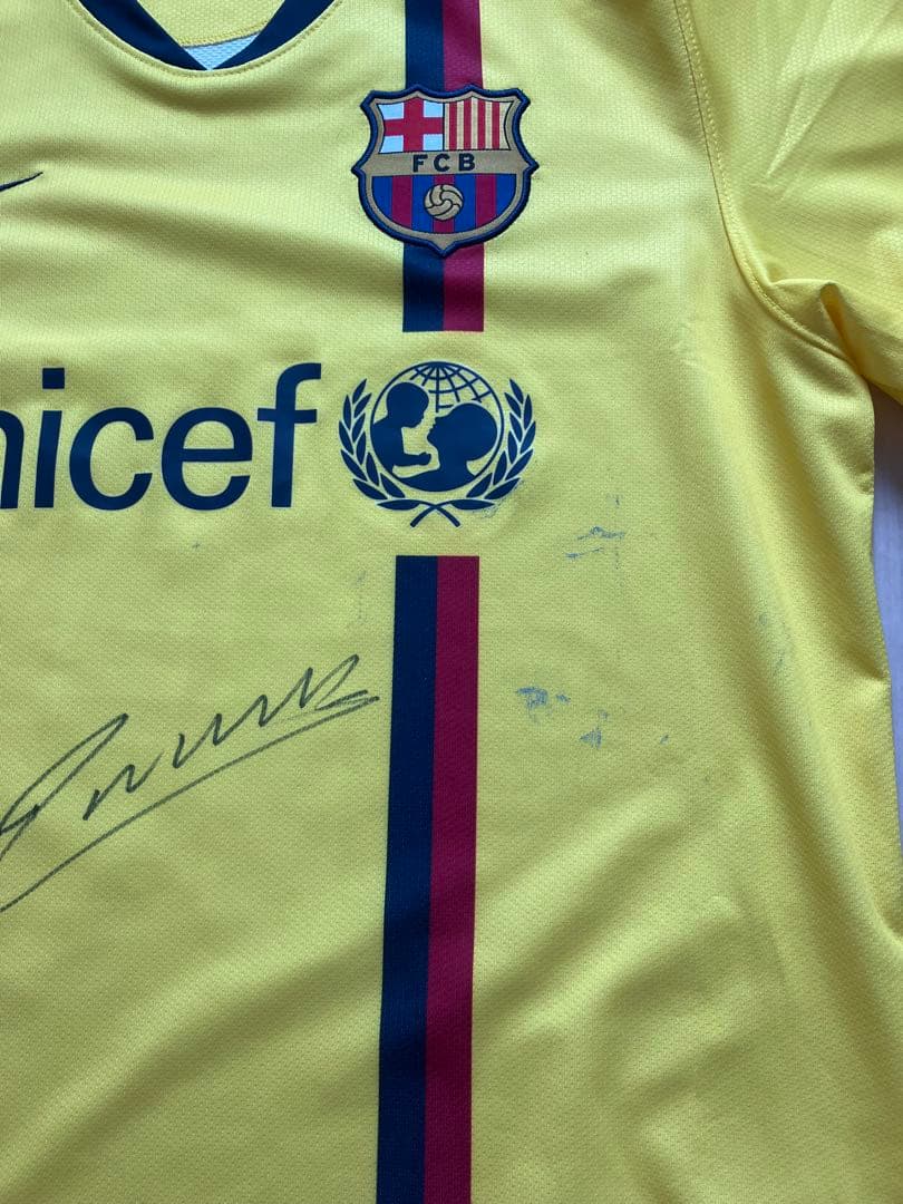 正規品　FCバルセロナ メッシ 10番 ユニフォーム　イニエスタのサイン付き