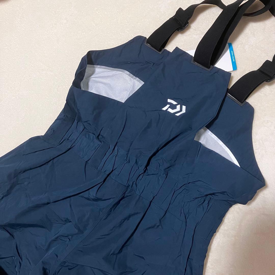 新品タグ付き✨ダイワ DAIWA フィッシングスーツ レインスーツ セットアップ