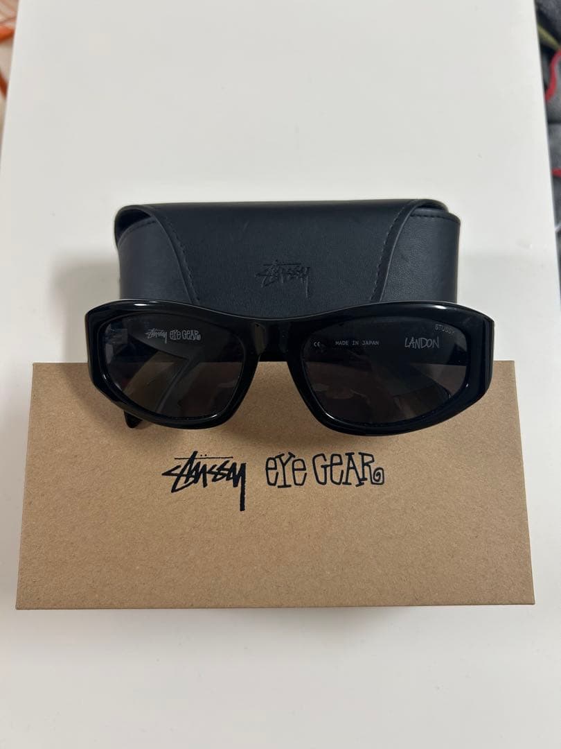 【oooさん専用】stussyサングラス　Landon 黒　ブラック