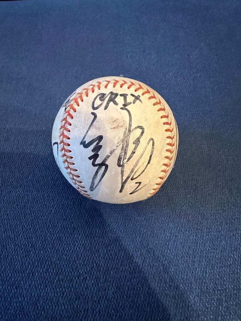 サインボール　イチロー、DJ 他2人不明